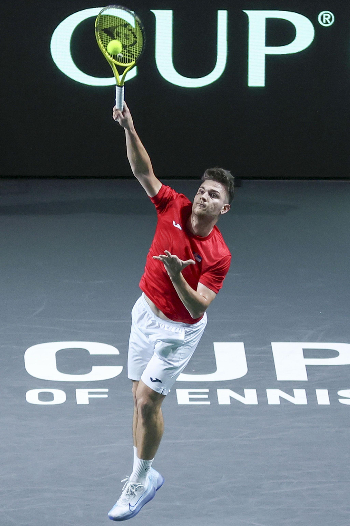 戴维斯杯逆转拉沃尔杯，德约科维奇点燃赛场