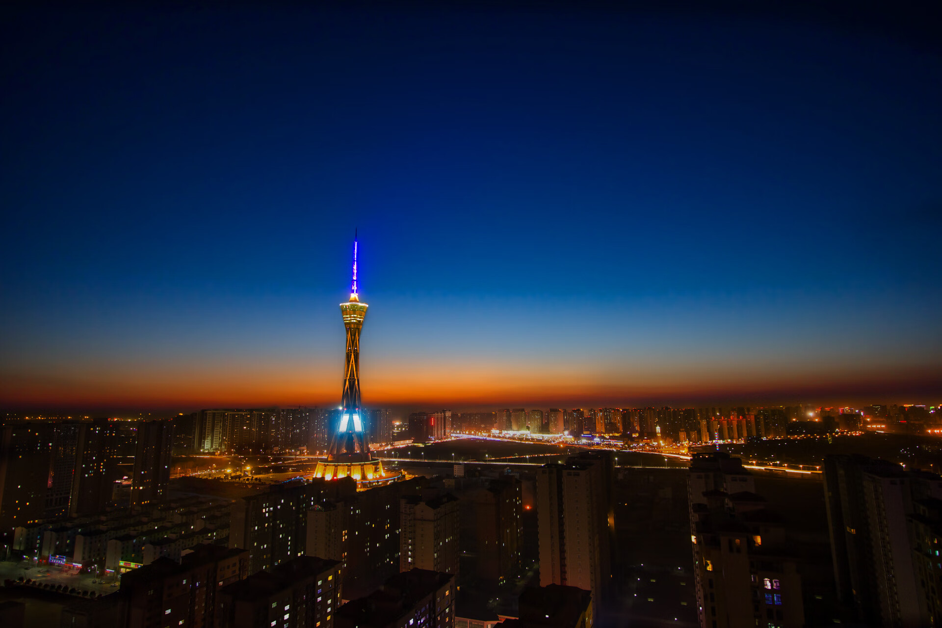 北境寒夜，乔治42分凤凰羽翼撕裂芝加哥夜空