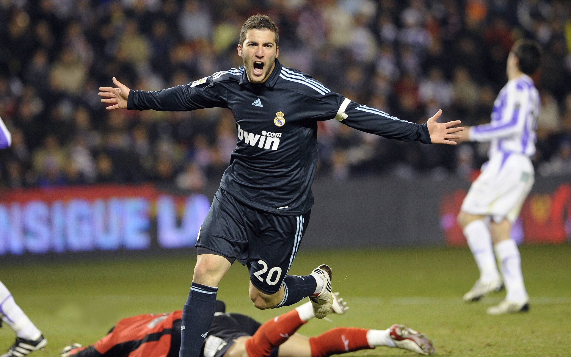 不是得分手之夜，东决关键战杰伦·格林用错误选择证明自己