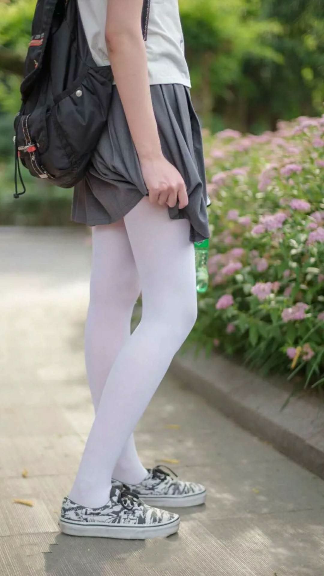 鹰啸俄城，霍勒迪闪电战让雷霆提前坠入暗夜